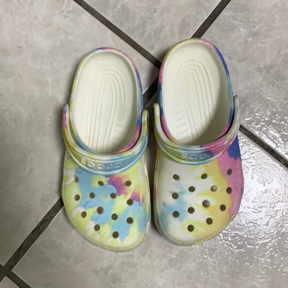 Kids Pastel Tie-dye Crocs Size 1
